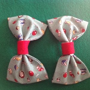 2 Pack Snow White barrette